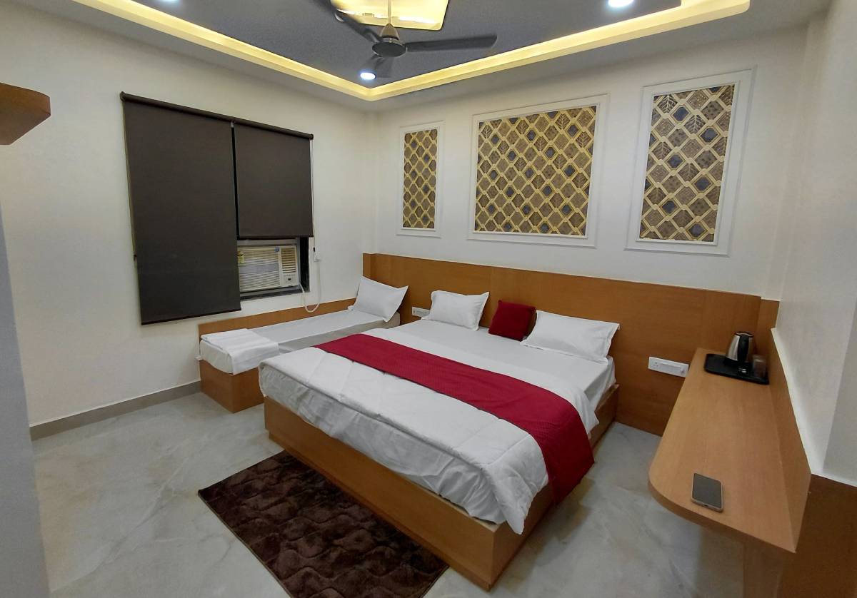 best hotel in vrindavan